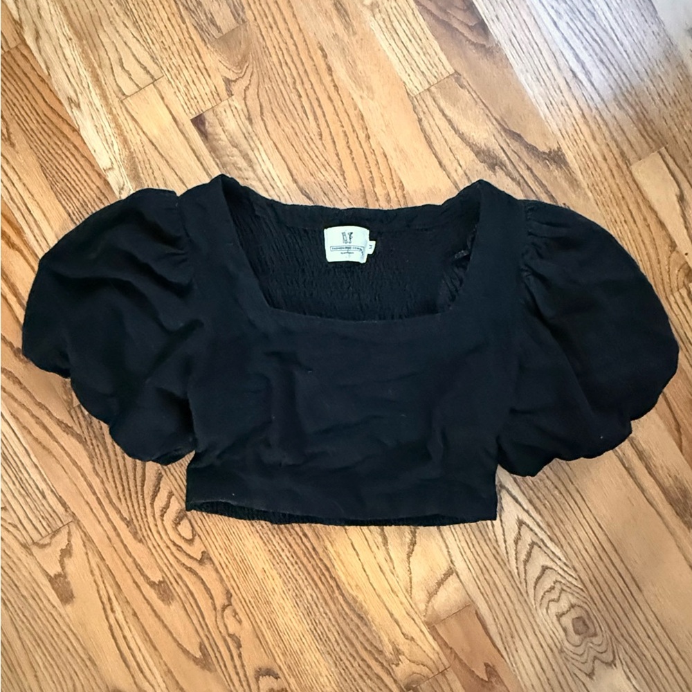 Fashion Brand Company puff sleeve crop top